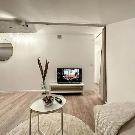 Cosy Appart Marx 1 *